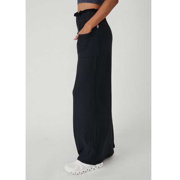 NWT FP Movement Blissed Out Wide Leg / Black - Picture 3 of 7